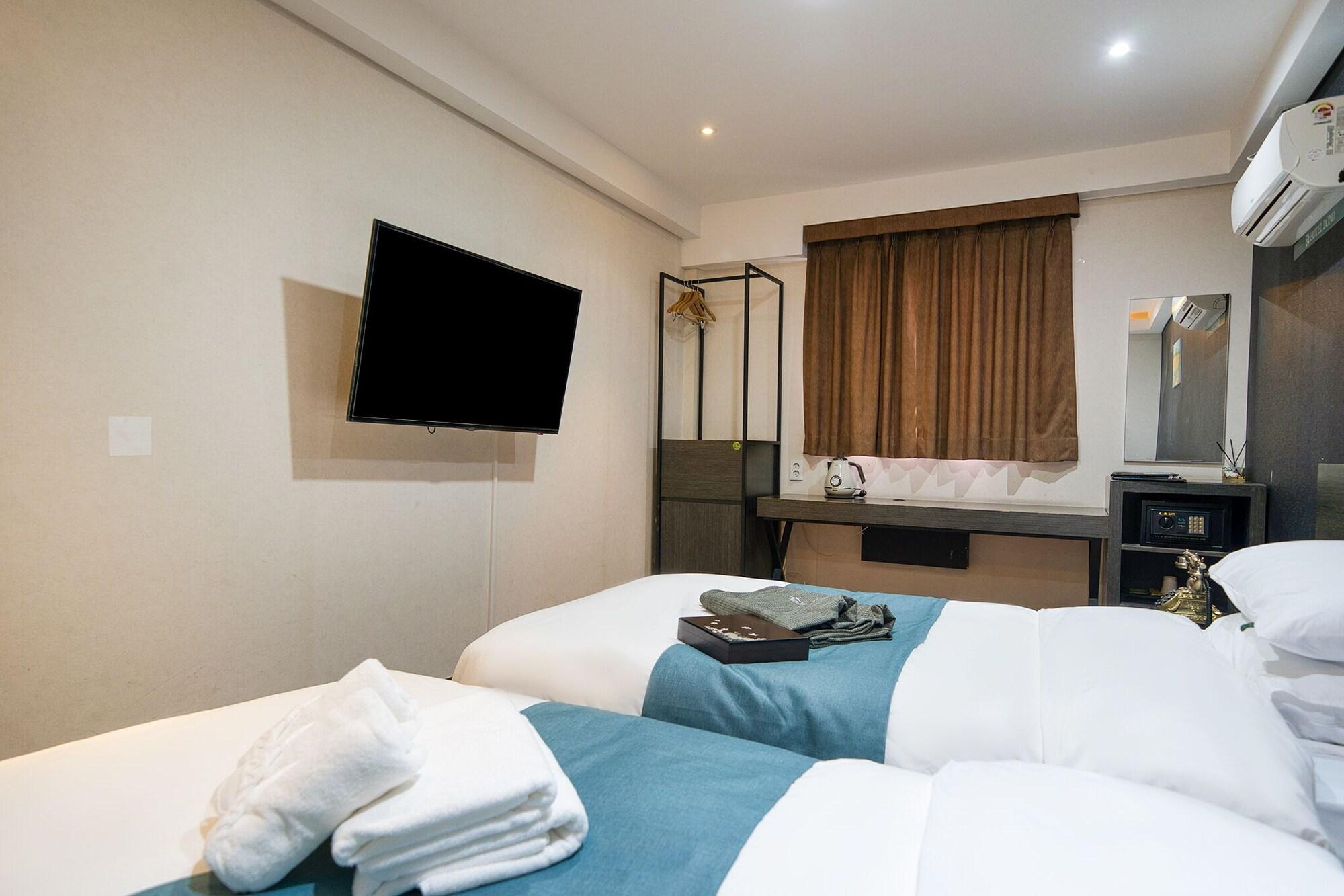 Suwon Dono1796 Hotel Eksteriør billede